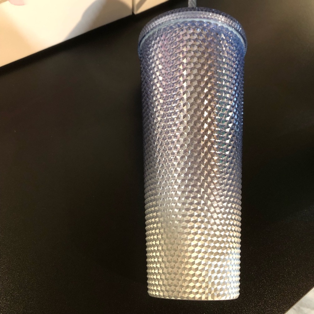 Limited Edition Studded Starbucks 24 oz Venti Cold Navy Ombré Gradient Tumbler - Picture 11 of 12